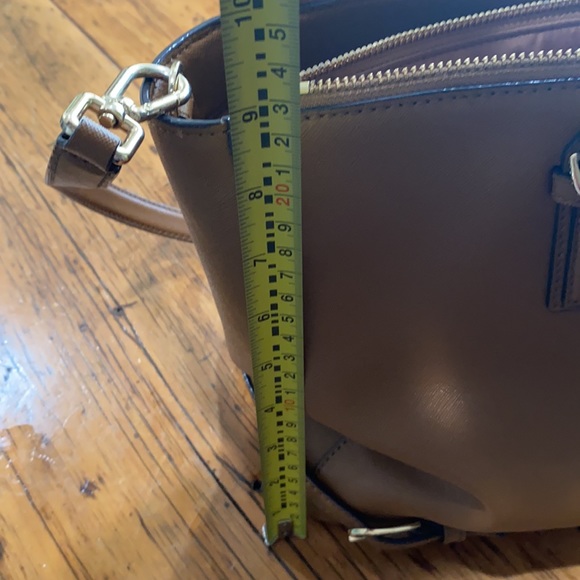 Tory Burch Tote with strap, Camel color, gold accents - Picture 7 of 9